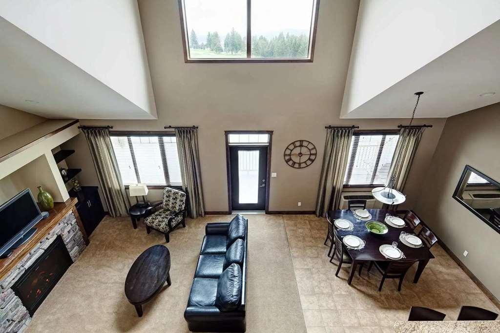 Bighorn Meadows Resort Radium Hot Springs Rom bilde