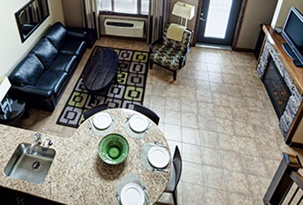 Bighorn Meadows Resort Radium Hot Springs Rom bilde