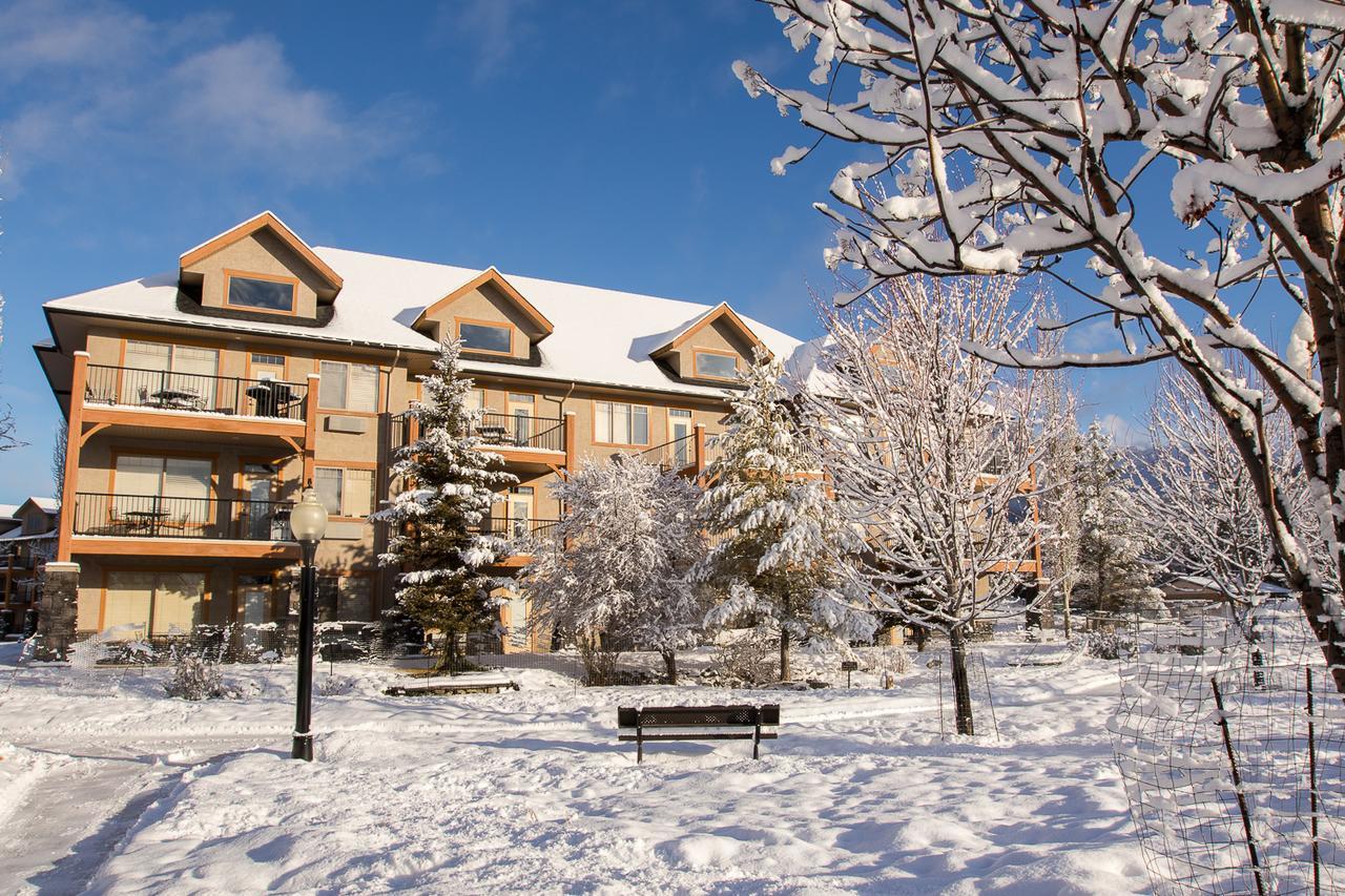 Bighorn Meadows Resort Radium Hot Springs Eksteriør bilde