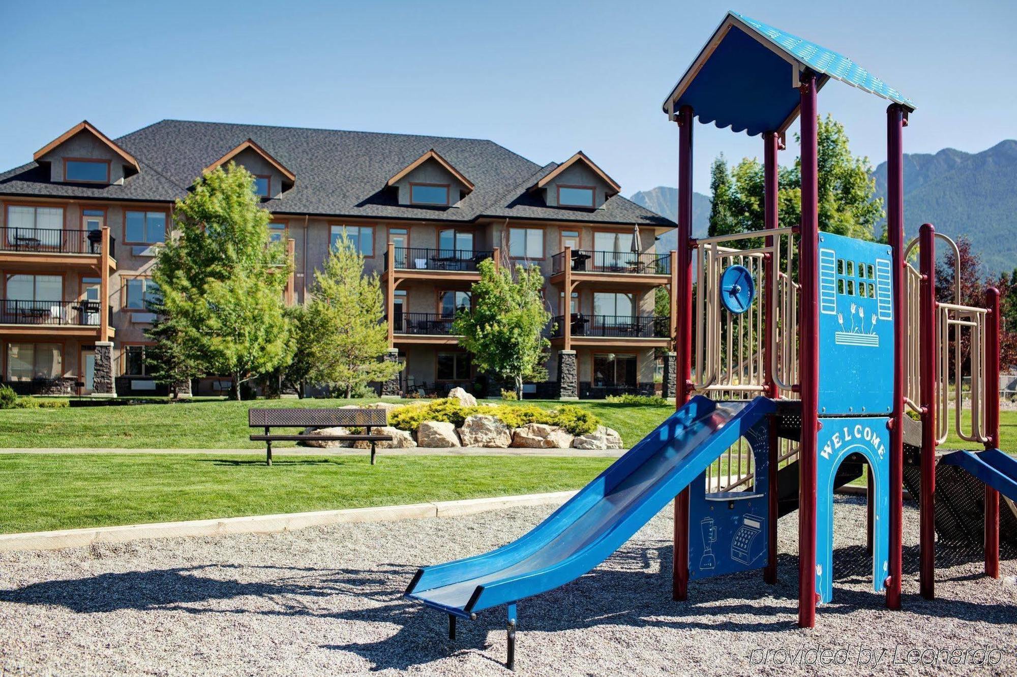 Bighorn Meadows Resort Radium Hot Springs Eksteriør bilde