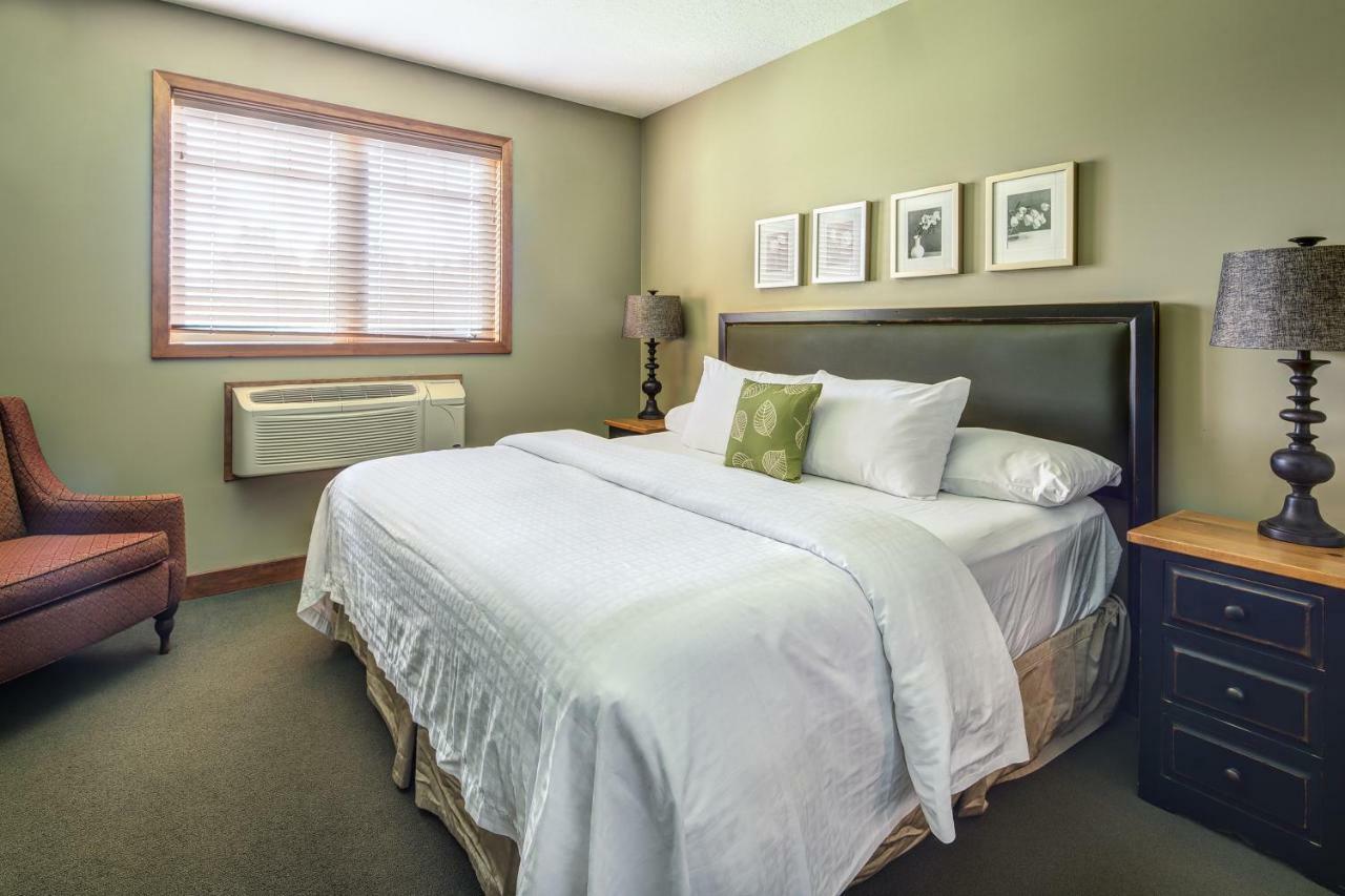 Bighorn Meadows Resort Radium Hot Springs Eksteriør bilde