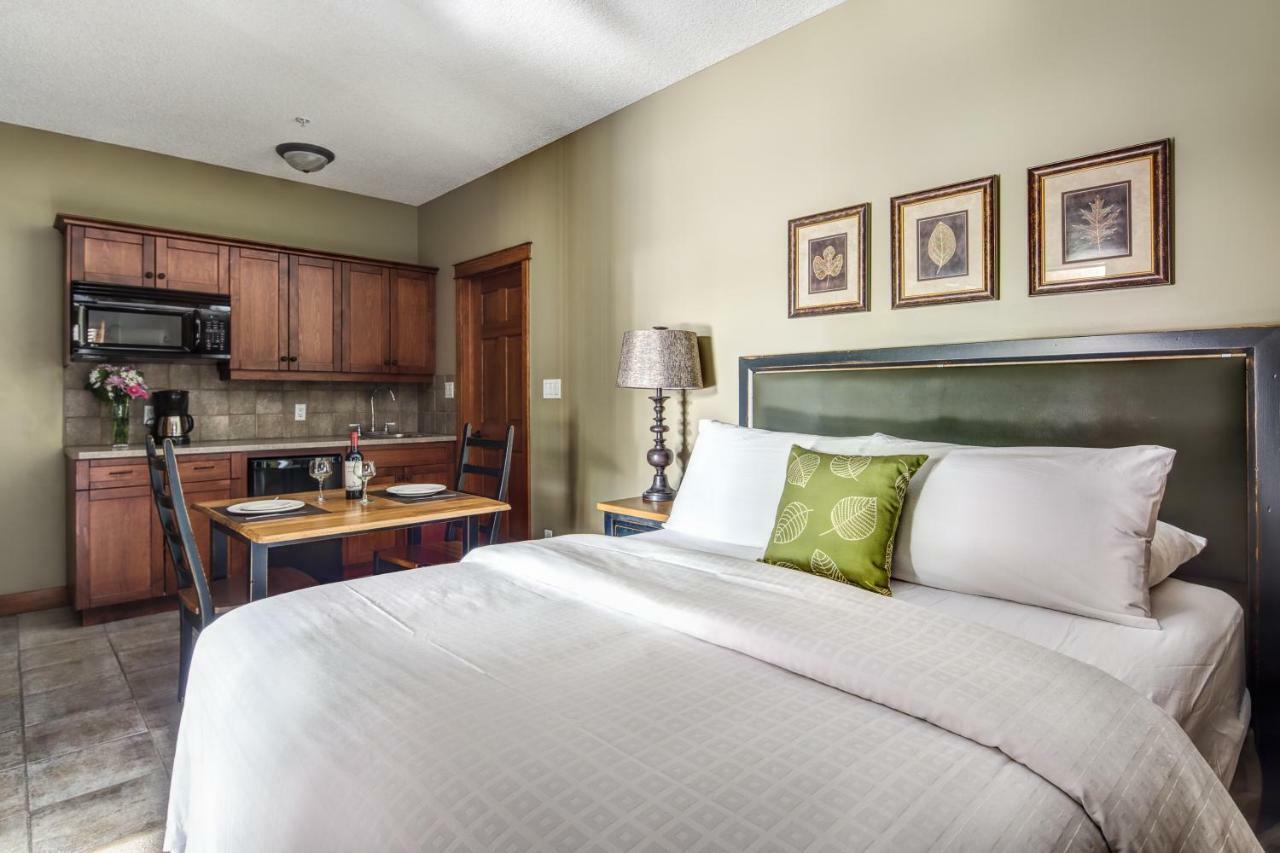 Bighorn Meadows Resort Radium Hot Springs Eksteriør bilde